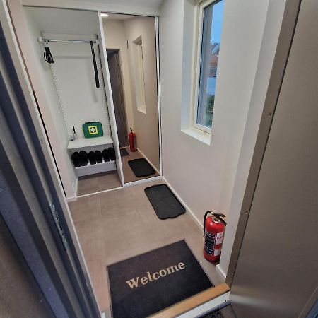 Northern Living 1 Room With Shared Bathroom 트롬쇠 외부 사진