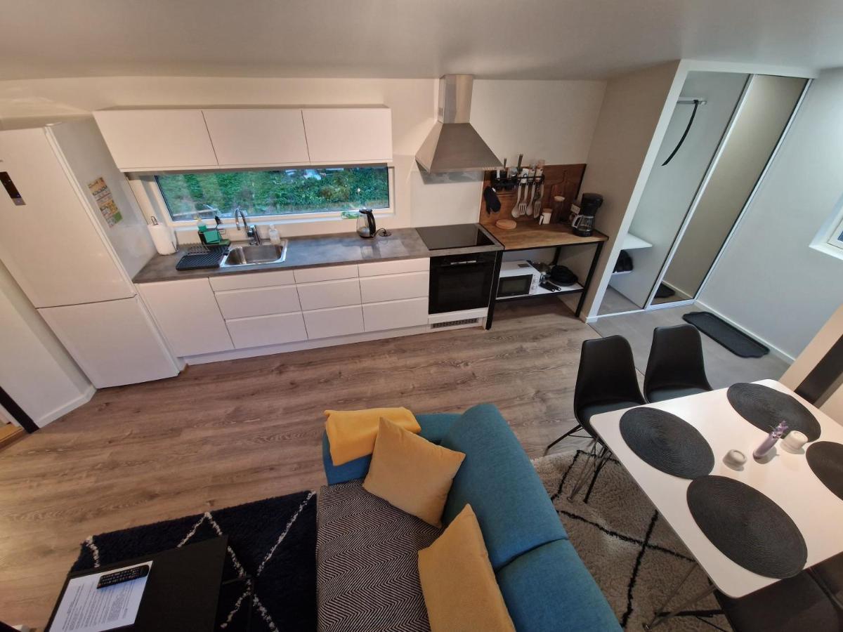Northern Living 1 Room With Shared Bathroom 트롬쇠 외부 사진