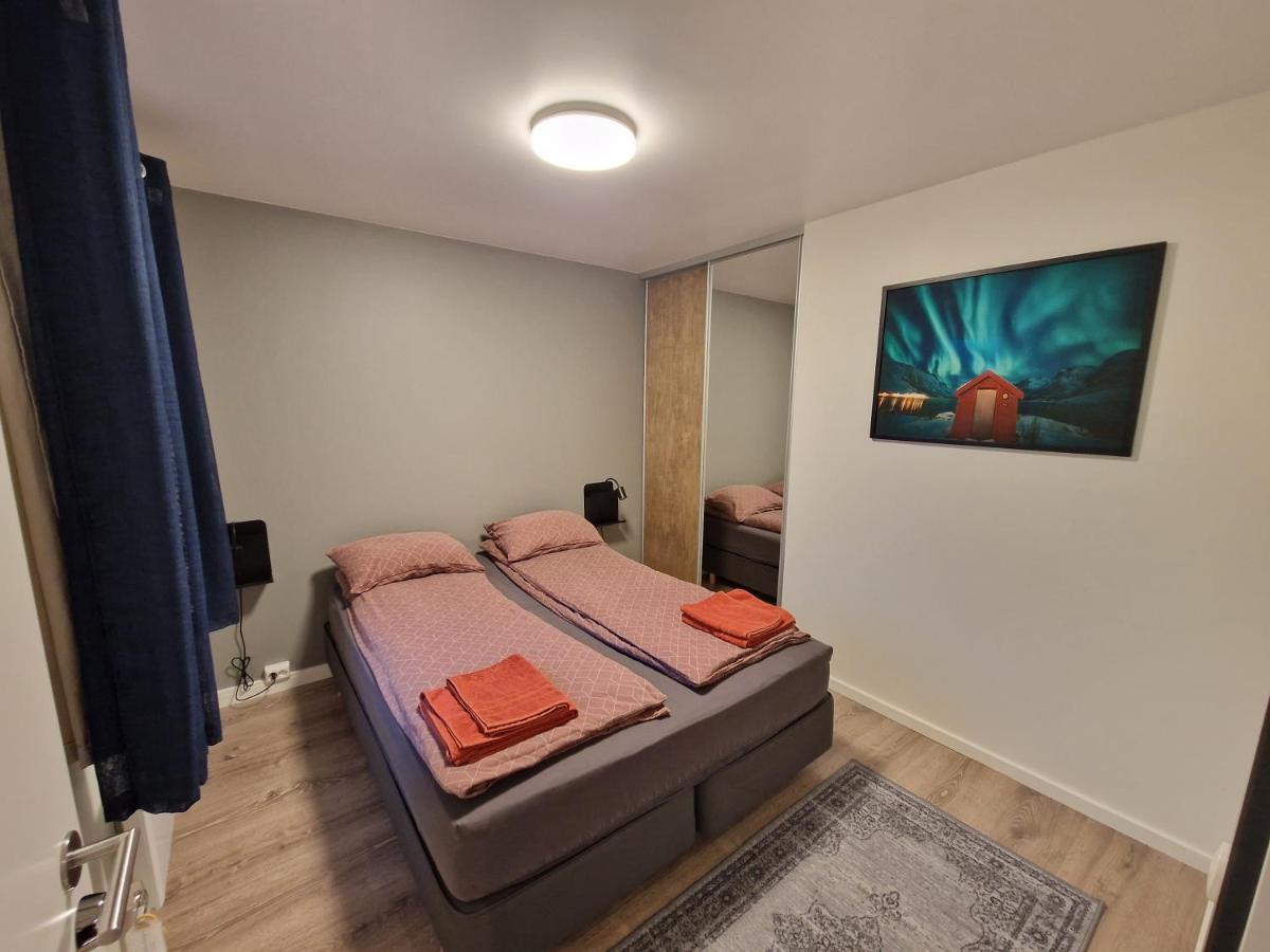 Northern Living 1 Room With Shared Bathroom 트롬쇠 외부 사진